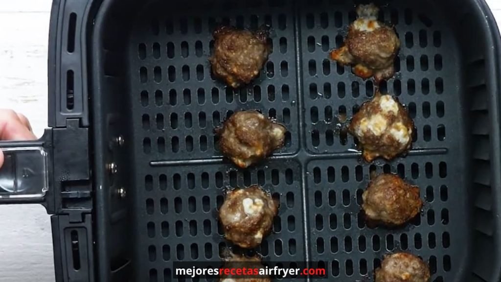Albóndigas Keto en la Freidora de Aire 2 Albóndigas Keto Freidoras