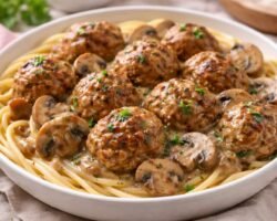 Albóndigas Marsala con pasta al estilo italoamericano