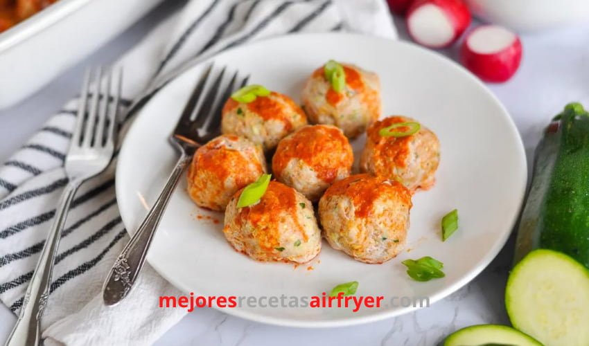 Albóndigas de Garbanzos con Salsa Dulce y Picante en Air Fryer