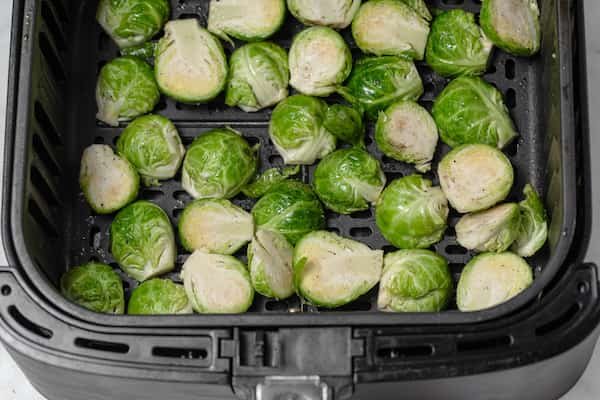 Coles de Bruselas con mayonesa de arce y mostaza en freidora de aire 4 Coles de Bruselas con mayonesa de arce y mostaza4