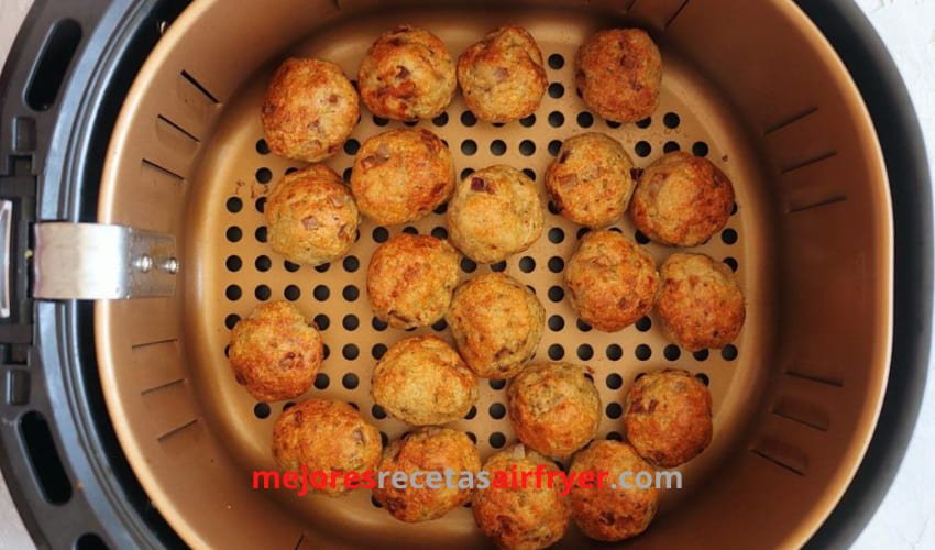 Albóndigas de Pollo tailandesas en la Freidora de Aire 2 Cómo preparar Albóndigas de Pollo tailandesas en la Freidora de Aire