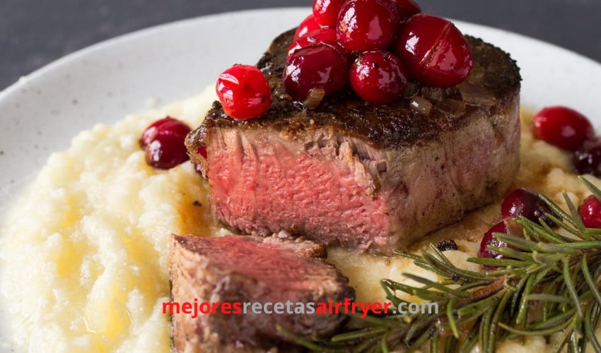 Bistec de Lomo de Res con Salsa de Cerezas en la Air Fryer 2 Cómo preparar Bistec de Lomo de Res con Salsa de Cerezas en la Freidora de Aire