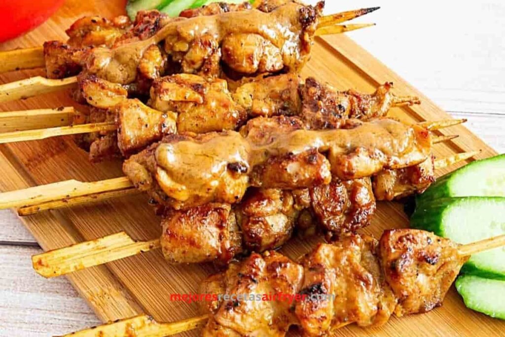 Receta de Brochetas de Pollo Satay en la Freidora de Aire 2 Cómo preparar Brochetas de Pollo Satay en la Freidora de Aire