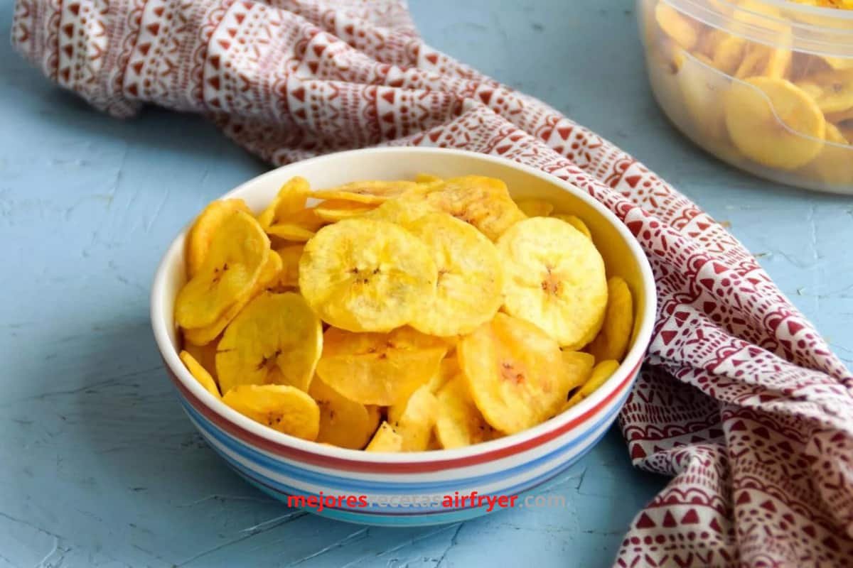 Cómo preparar Chips de Plátano Verde en la Freidora de Aire-1