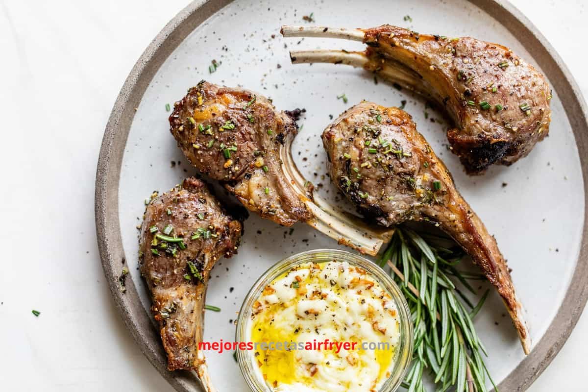 Chuletas de Cordero con Ajo y Vino en la Air Fryer 4 Cómo preparar Chuletas de Cordero con Ajo y Vino en la Freidora de Aire-2