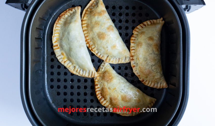 Empanadas con Queso y Tomate en la Freidora de Aire 2 Cómo preparar Empanadas con Queso y Tomate en la air fryer