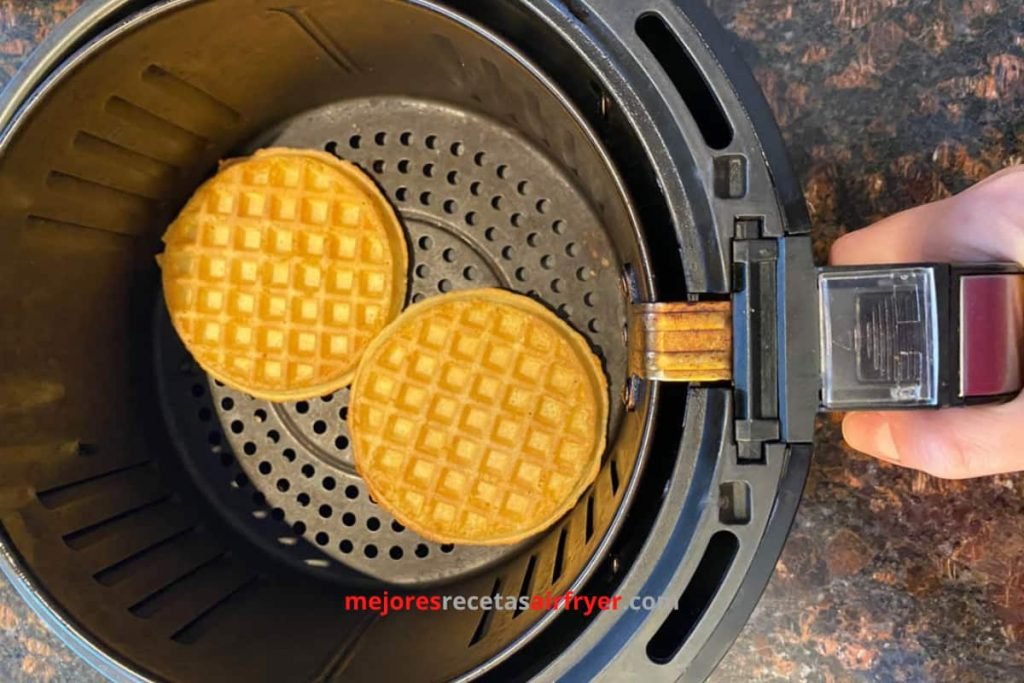Cómo preparar Gofres congelados en la freidora de aire-1