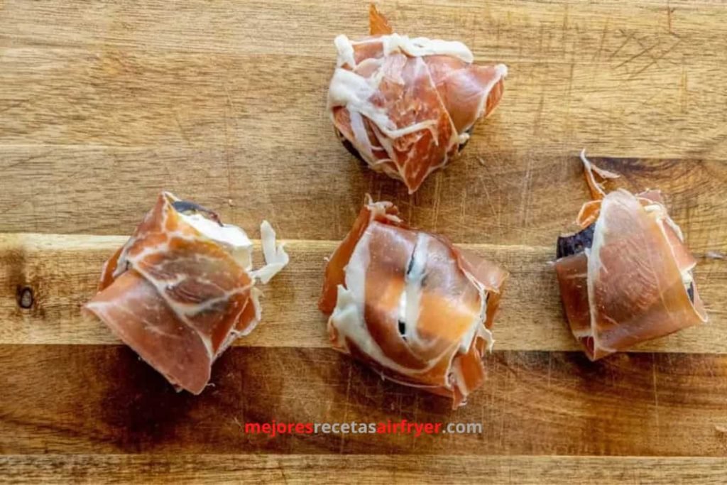 Bocaditos de Higos con Queso Brie y Prosciutto 2 Cómo preparar Higos con Queso Brie y Prosciutto en la Freidora de Aire-1
