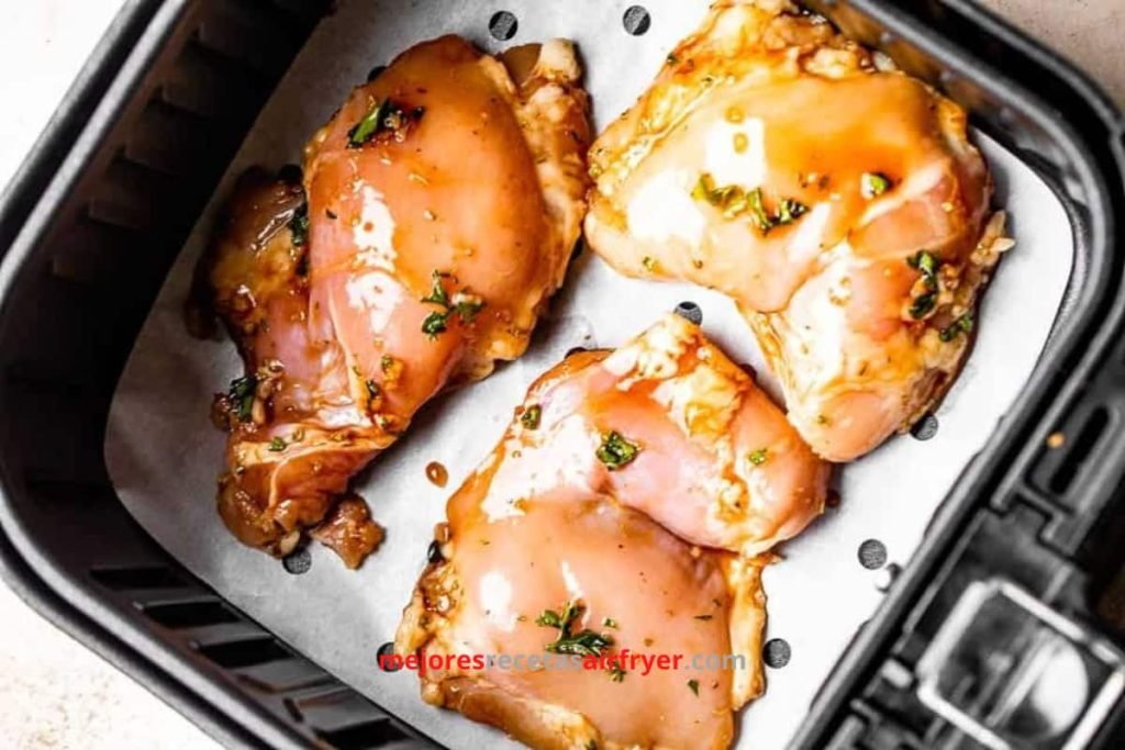 Muslos de Pollo Asiáticos en la Freidora de Aire 2 Cómo preparar Muslos de Pollo Asiáticos en la Freidora de Aire-1