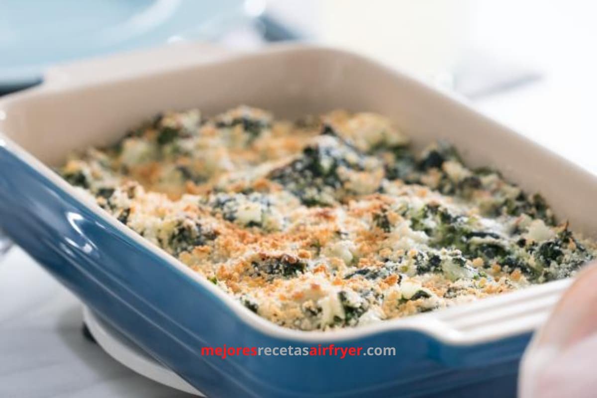 Pastel de Espinacas y Queso Feta en la Freidora de Aire 2 Cómo preparar Pastel de Espinacas y Queso Feta en la Freidora de Aire-1
