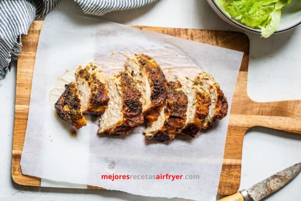 Pechuga de Pollo con Hierbas y Suero de Leche en Air Fryer 3 Cómo preparar Pechuga de Pollo con Hierbas y Suero de Leche en la Freidora de Aire-2
