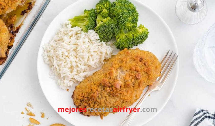Receta de Pollo Apanado con Galletas Ritz en la Freidora de Aire 2 Cómo preparar Pollo Apanado con Galletas Ritz en la Freidora de Aire