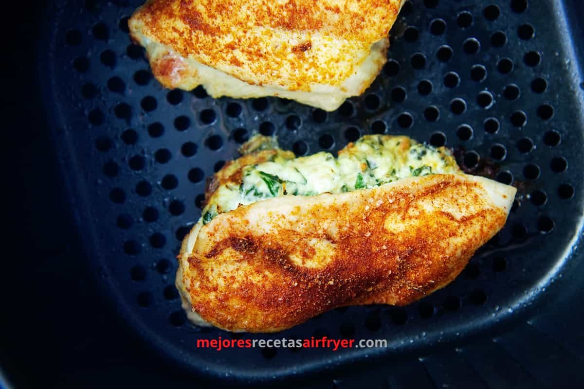 Cómo preparar Pollo Relleno con Queso Brie en la Freidora de Aire-1