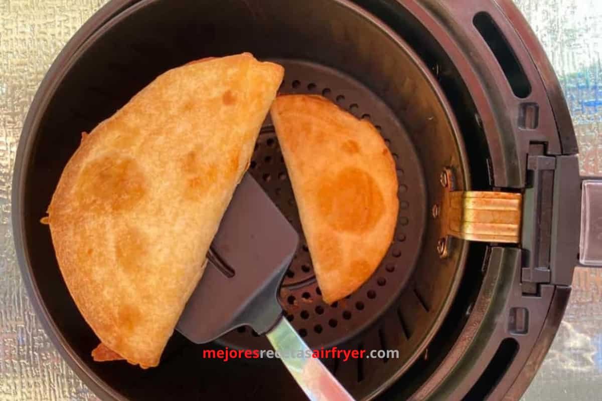 Cómo preparar Quesadillas de Pollo en la Freidora de Aire-3