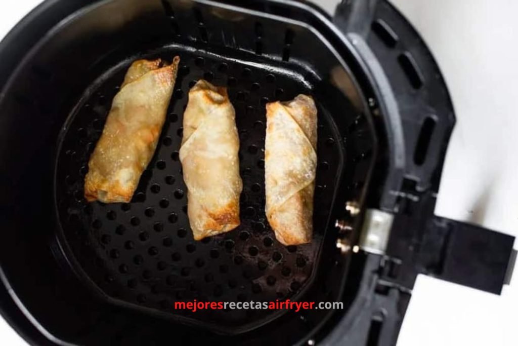 Cómo preparar Rollitos de Huevo con Camarones en la Freidora de Aire-1
