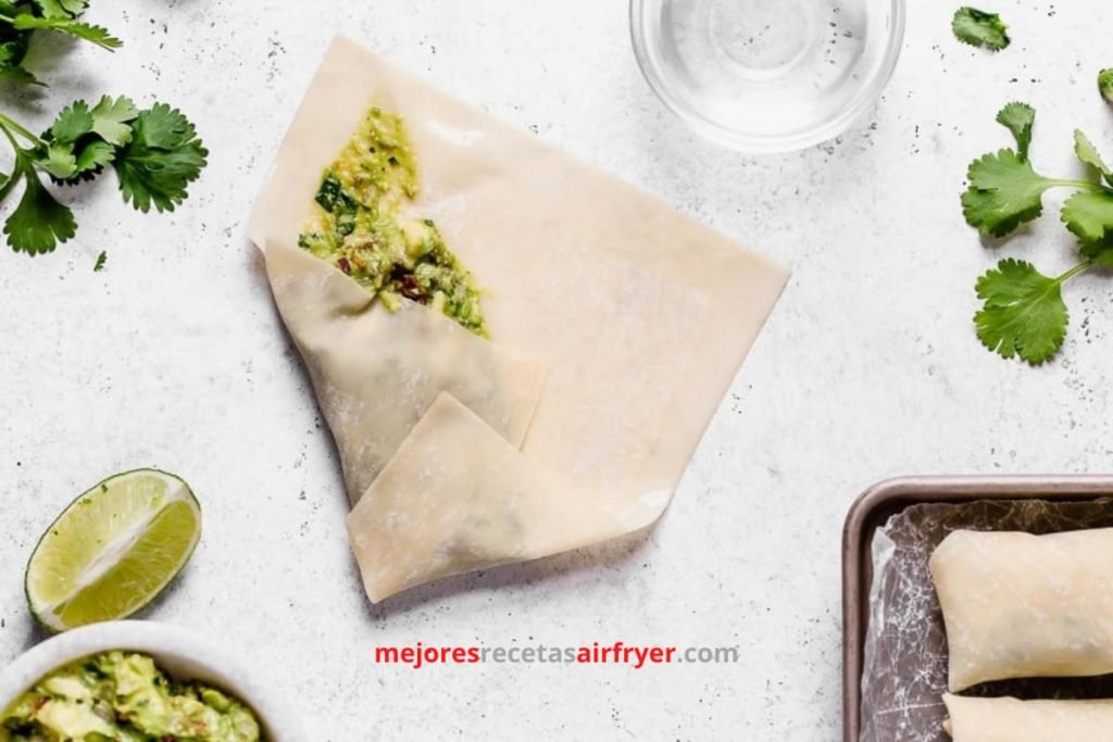 Cómo preparar Rollos de Huevo con Aguacate en la Freidora de Aire-1