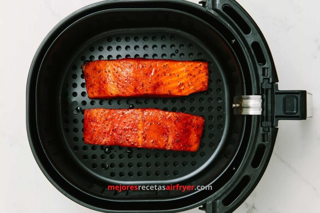 Cómo preparar Salmón con Glaseado de Soja y Arce en la Freidora de Aire-2