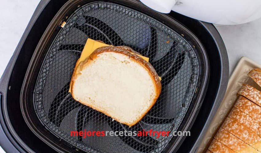 Receta Sándwich de Queso en la Freidora de Aire 2 Cómo preparar Sandwich de Queso en la Freidora de Aire