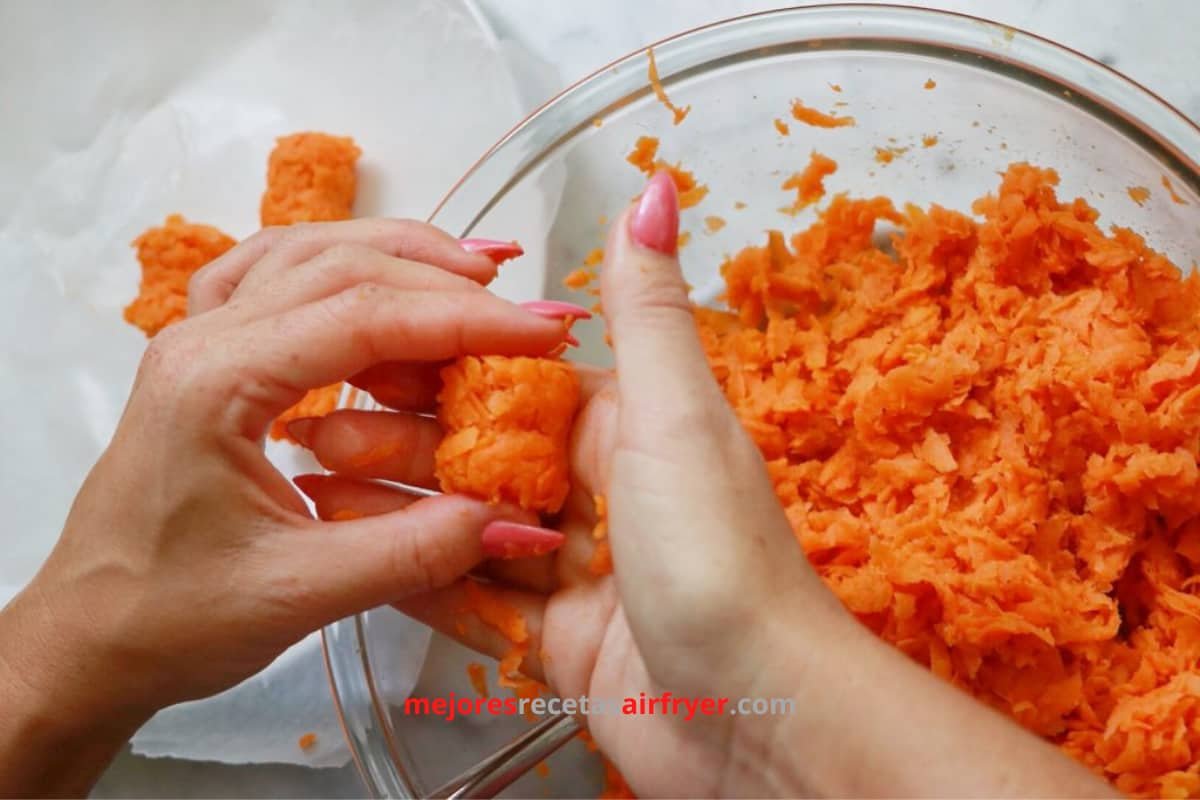 Tater Tots de Batata en la Freidora de Aire 2 Cómo preparar Tater Tots de Batata en la Freidora de Aire-3