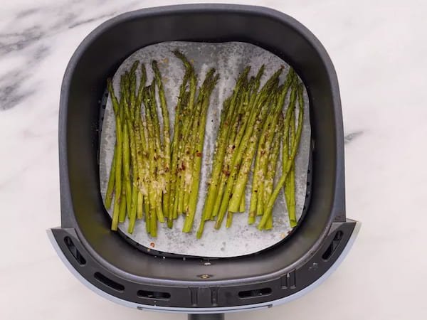 Espárragos en airfryer 3 Espárragos en freidora-2