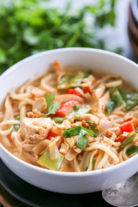 Información nutricional-sopa de pollo tailandesa