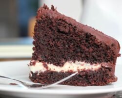 Pastel de Nutella con glaseado de chocolate irresistible