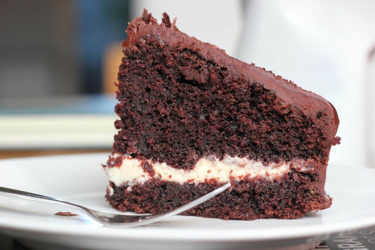 Pastel de Nutella con glaseado de chocolate irresistible