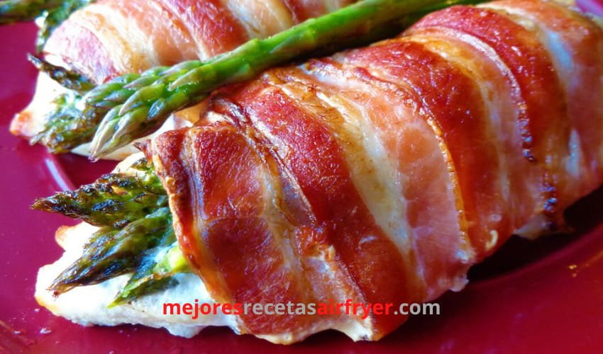 Pavo envuelto con Tocineta y Espárragos en Air Fryer 2 Pavo envuelto con Tocineta y Espárragos en Air Fryer