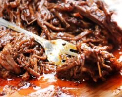 Pecho de res a la barbacoa