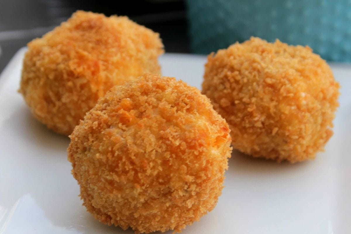 Poppers de pollo estilo búfalo fáciles de preparar