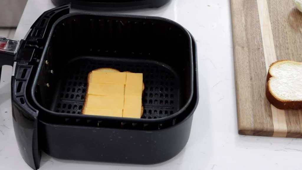 Queso a la parrilla en airfryer 2 Queso a la parrilla