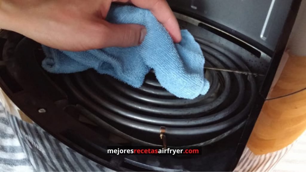 ¡Ten cuidado! ¿Cómo limpiar una freidora de aire? 5 Se debe lavar una freidora de Aire (2)
