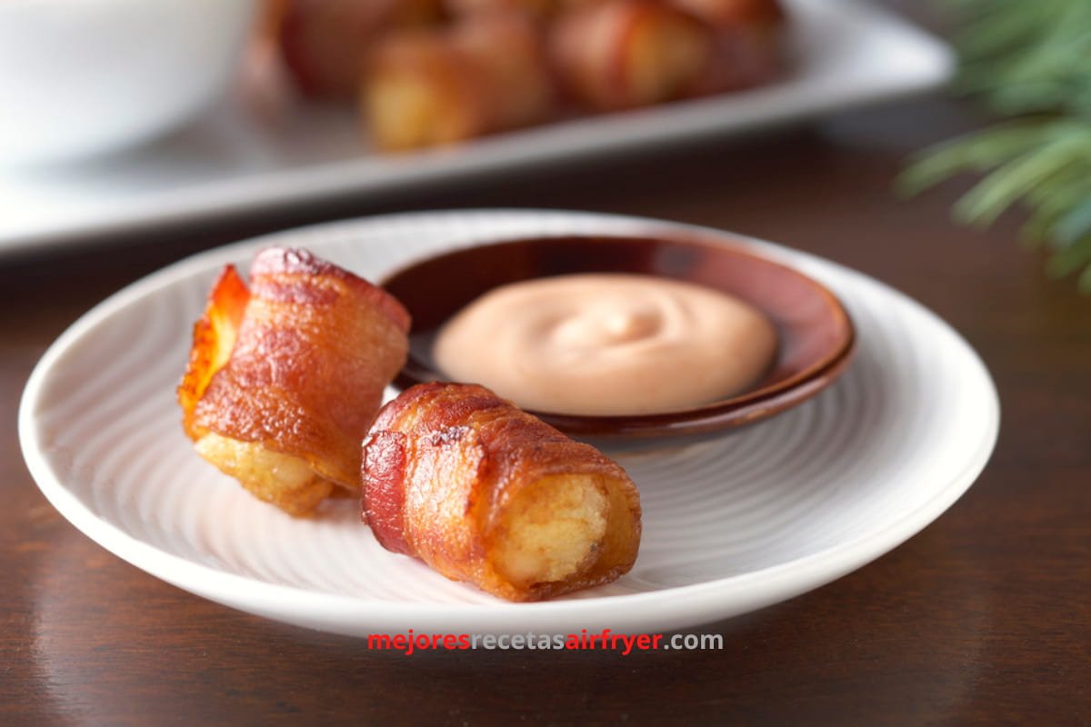 Tater Tots Envueltos en Tocino en la Freidora de Aire