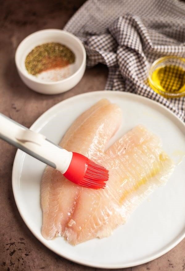 Tilapia con limón y pimienta en freidora de aire 3 Tilapia con limón y pimienta4